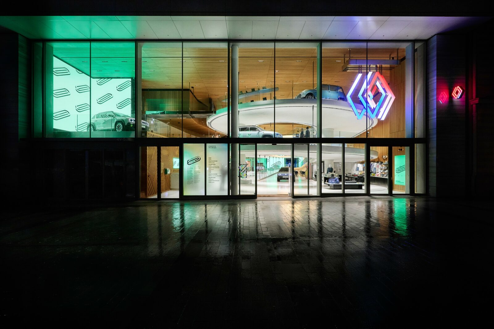 défilé-renault-paris